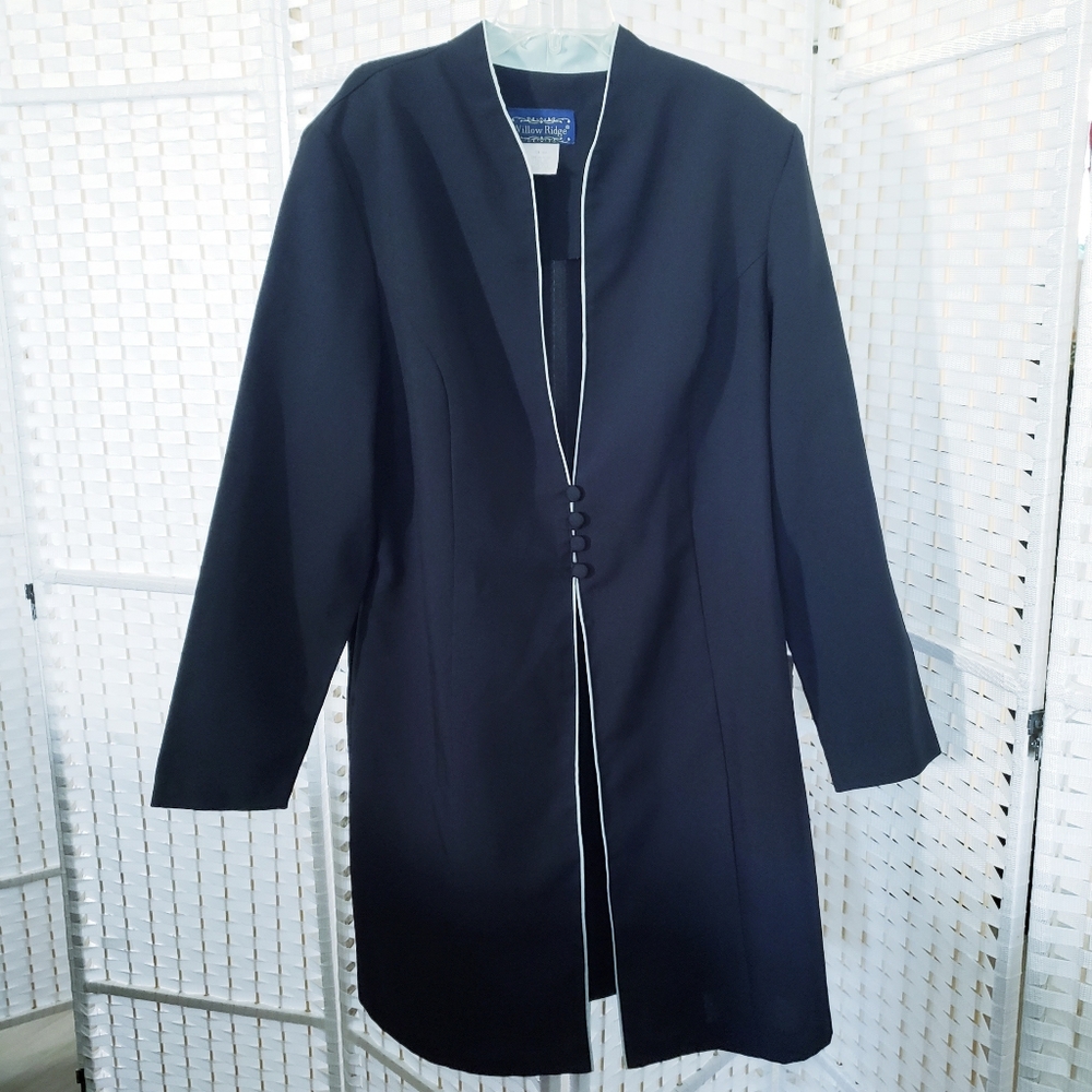 🤍Willow Ridge long blazer coat black with mint green trim ✔Size 18